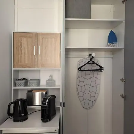 Du Roi : Proche Chateau/vue/refait A Neuf Apartment Versailles